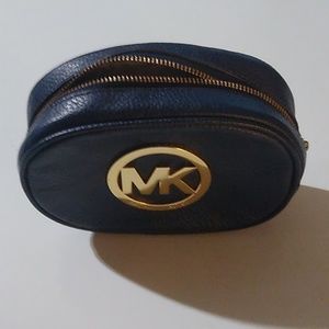 Michael Kors Pouch